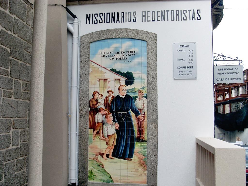 Hotel Casa De Retiros N. S. Perpetuo Socorro Guimarães Exterior foto