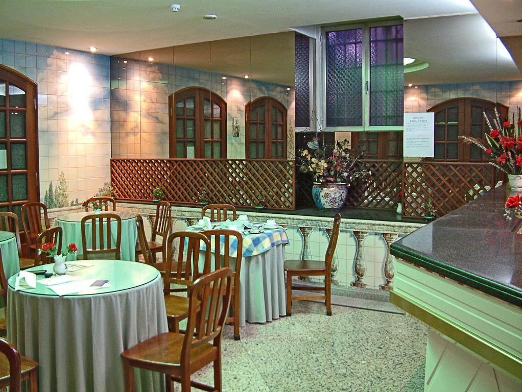 Hotel Casa De Retiros N. S. Perpetuo Socorro Guimarães Exterior foto